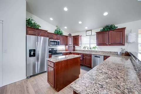 Kitchen - 4469 Airport Rd, Pullman, WA 99163 photo 4 of 4