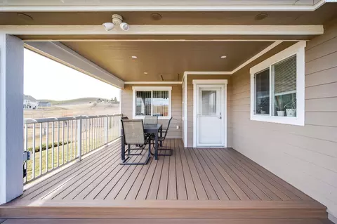 Exterior - 4469 Airport Rd, Pullman, WA 99163 photo 6 of 15