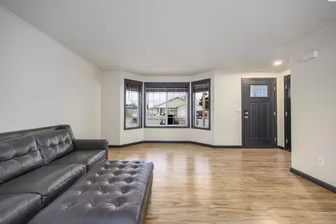 7611 Thetis Dr, Pasco, WA 99301 photo 3