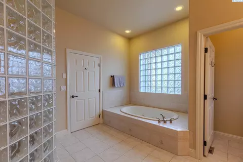 990 SW Itani Dr, Pullman, WA 99163 photo 16