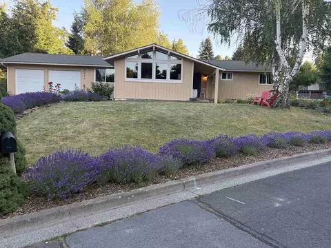 940 SE Glen Echo Rd, Pullman, WA 99163