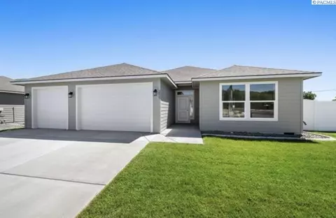 2838 S Alaska St, Kennewick, WA 99338