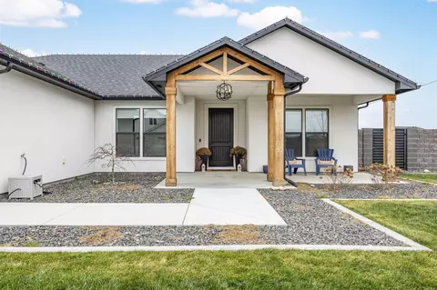 12403 Clark Fork Rd, Pasco, WA 99301 photo 2