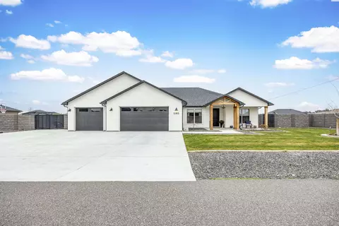 12403 Clark Fork Rd, Pasco, WA 99301