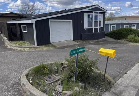 260 NW Golden Hls #58, Pullman, WA 99163