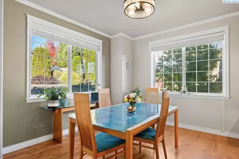 Dining - 520 SW Sundance Ct, Pullman, WA 99163 photo 1 of 2