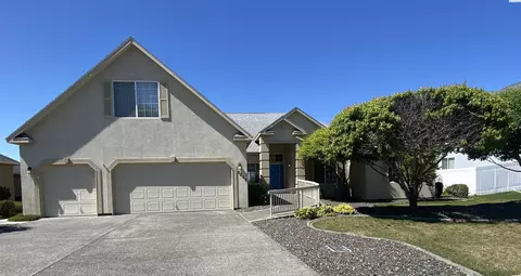 2665 Maidstone St, Richland, WA 99354