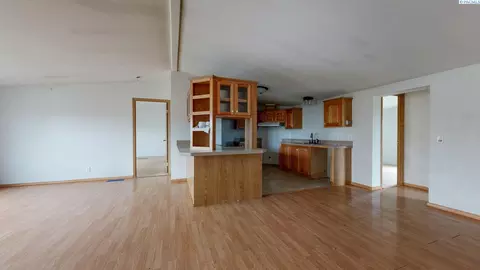 4331 Hendricks Rd, Connell, WA 99326 photo 6
