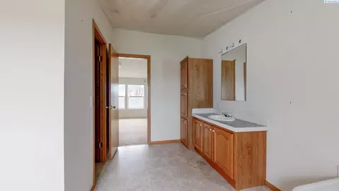 4331 Hendricks Rd, Connell, WA 99326 photo 15