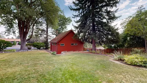 305 NW Janet St, Pullman, WA 99163 photo 29