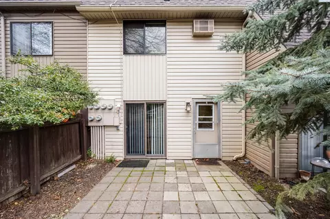 Exterior - 600 SW Crestview St #2, Pullman, WA 99163 photo 1 of 5