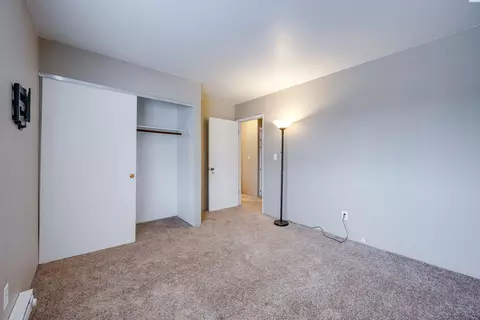 Bedroom - 600 SW Crestview St #2, Pullman, WA 99163 photo 4 of 8