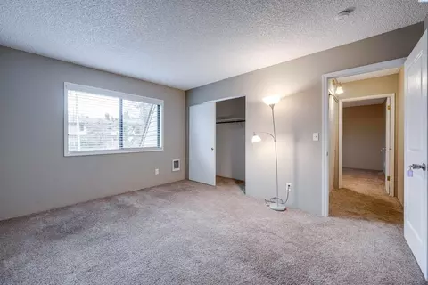 Bedroom - 600 SW Crestview St #2, Pullman, WA 99163 photo 5 of 8