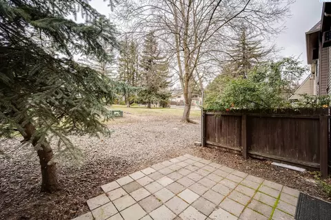 Exterior - 600 SW Crestview St #2, Pullman, WA 99163 photo 2 of 5