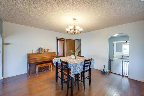 Dining - 952 Carothers Rd, Pullman, WA 99163 photo 2 of 2