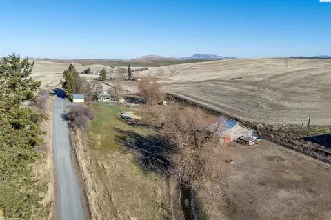 View/Area - 952 Carothers Rd, Pullman, WA 99163 photo 1 of 4
