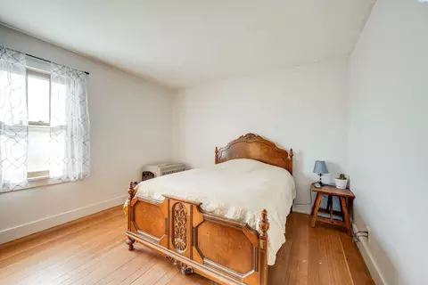 Bedroom - 952 Carothers Rd, Pullman, WA 99163 photo 4 of 6