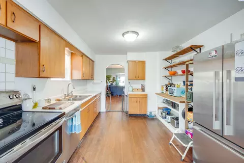 Kitchen - 952 Carothers Rd, Pullman, WA 99163 photo 2 of 2