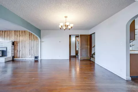 Living - 952 Carothers Rd, Pullman, WA 99163 photo 4 of 4