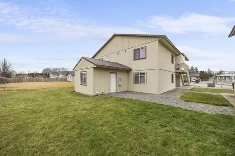 Exterior - 313 E 3rd St, Granger, WA 98932 photo 3 of 6