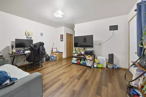 Living - 313 E 3rd St, Granger, WA 98932 photo 4 of 6