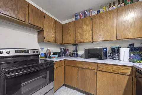 Kitchen - 313 E 3rd St, Granger, WA 98932 photo 7 of 8