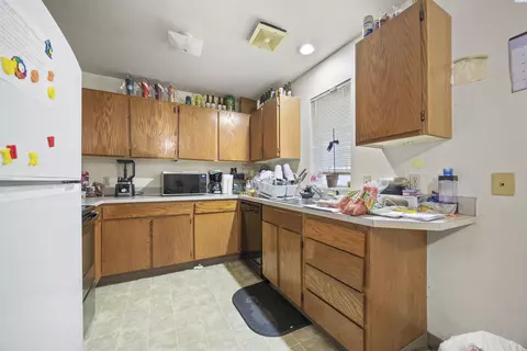 Kitchen - 313 E 3rd St, Granger, WA 98932 photo 8 of 8