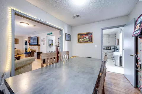 Dining - 1215 NE Myrtle St, Pullman, WA 99163 photo 1 of 1