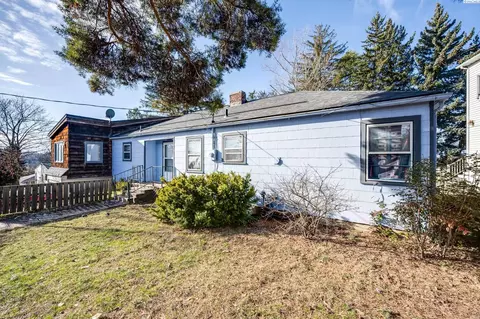 Exterior - 1215 NE Myrtle St, Pullman, WA 99163 photo 5 of 5