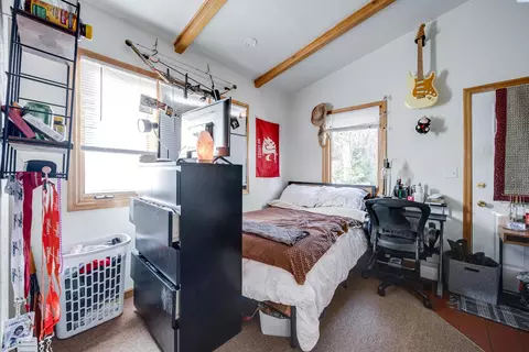 Bedroom - 1215 NE Myrtle St, Pullman, WA 99163 photo 4 of 4