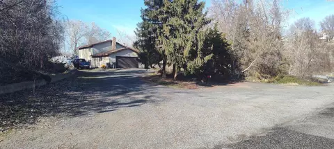 3002 Escolar, Kennewick, WA 99338