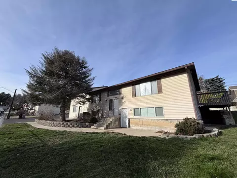 150 NW Larry, Pullman, WA 99163 photo 1