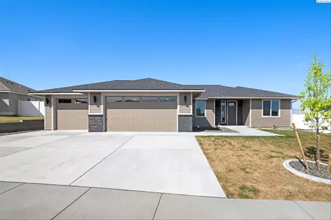 3474 S Alaska Pl, Kennewick, WA 99337