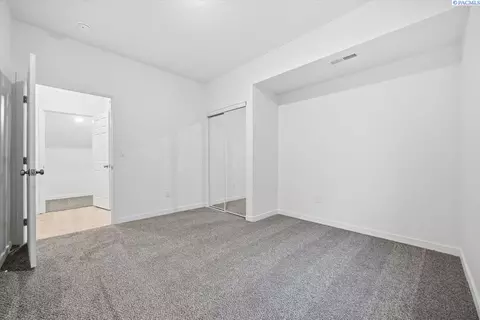 609 W Clark St, Pasco, WA 99301 photo 8