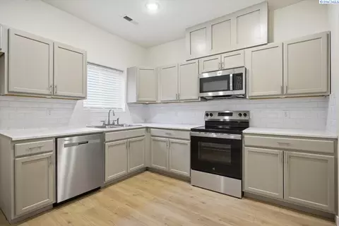 609 W Clark St, Pasco, WA 99301 photo 16