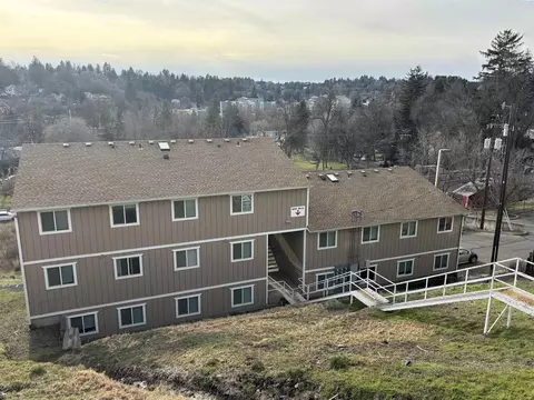 631 NE Oak, Pullman, WA 99163 photo 8