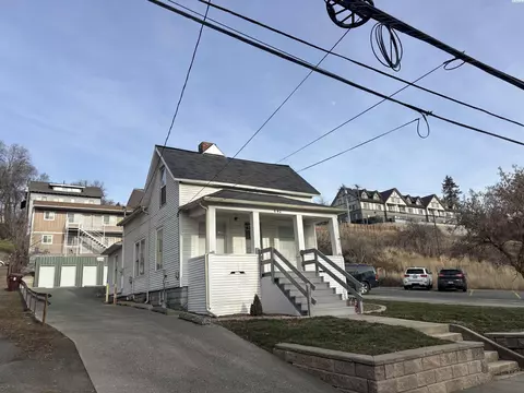 631 NE Oak, Pullman, WA 99163 photo 3