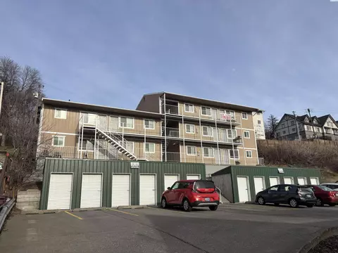 631 NE Oak, Pullman, WA 99163 photo 4