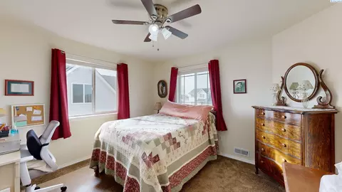 Bedroom - 2410 NW Robert St, Pullman, WA 99163 photo 1 of 1