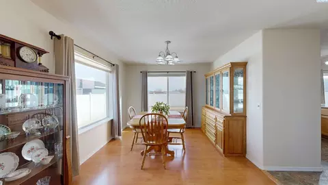 Dining - 2410 NW Robert St, Pullman, WA 99163 photo 1 of 2
