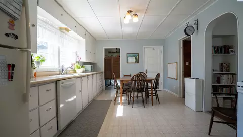 Kitchen - 311 E Cooper St, Colfax, WA 99111 photo 3 of 4