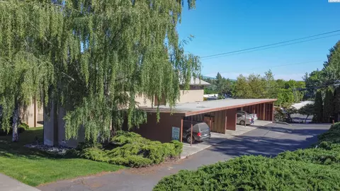 Exterior - 1250 NW State, Pullman, WA 99163 photo 1 of 1