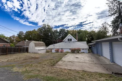 Exterior - 308 NW Webb, Pullman, WA 99163 photo 7 of 9