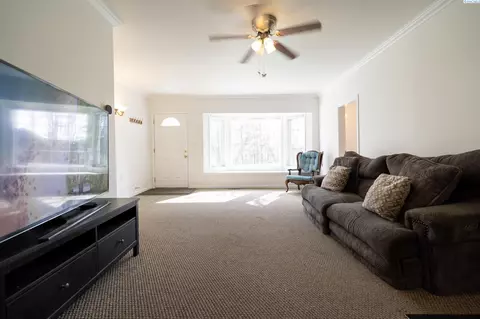 Living - 308 NW Webb, Pullman, WA 99163 photo 1 of 3