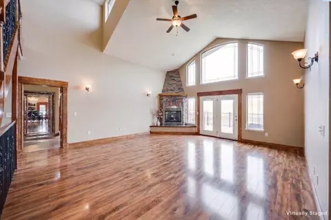 Living - 3802 Palouse Albion Rd, Pullman, WA 99163 photo 4 of 12