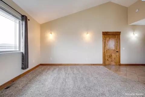Living - 3802 Palouse Albion Rd, Pullman, WA 99163 photo 6 of 12