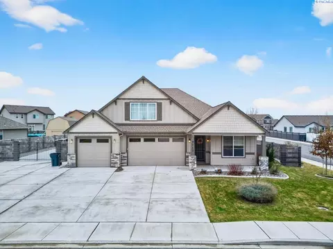9712 Kokanee Dr, Pasco, WA 99301