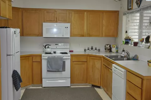 Kitchen - 2430 NW Granite Ct, Pullman, WA 99163 photo 1 of 3