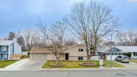 504 N Louisiana St, Kennewick, WA 99336