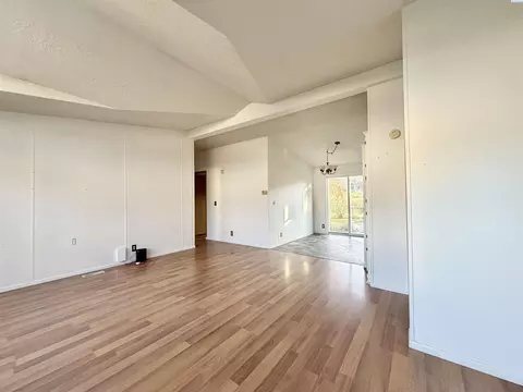 111 NW Glenhaven, Pullman, WA 99163 photo 3